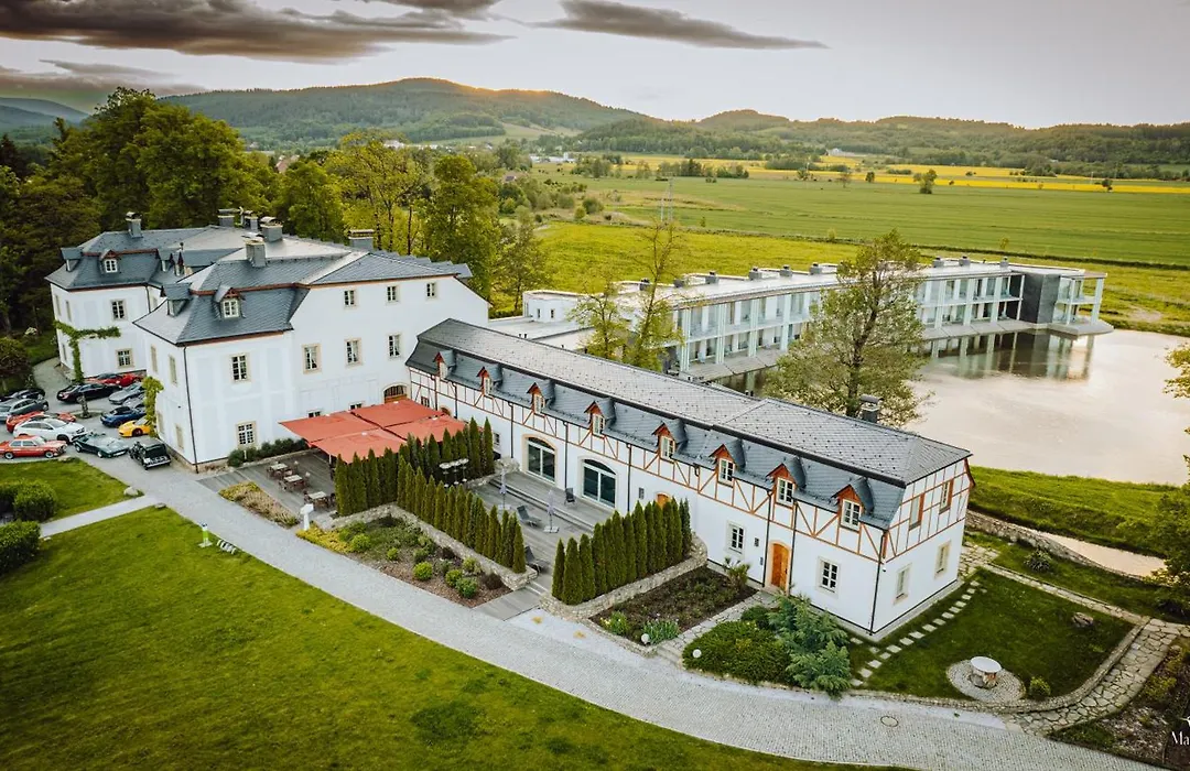 Pałac Pakoszów Schlosshotel Wernersdorf-1